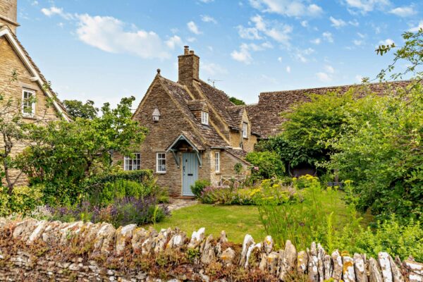 Discover Beautiful Houses & Cottages – Property to Rent in Cirencester